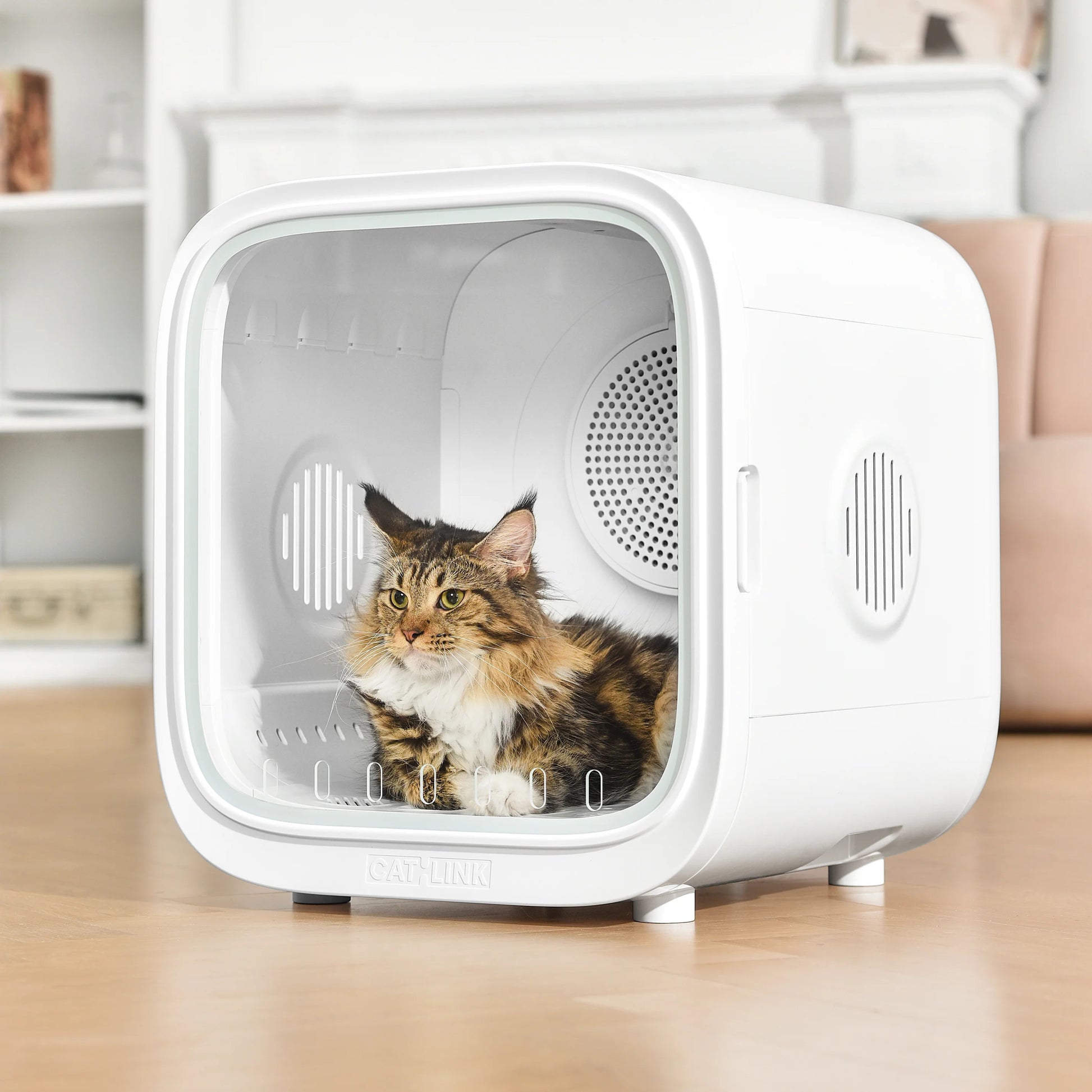CatLink Pet Dryer in white, designed for drying pets quickly and safely with a spacious interior
