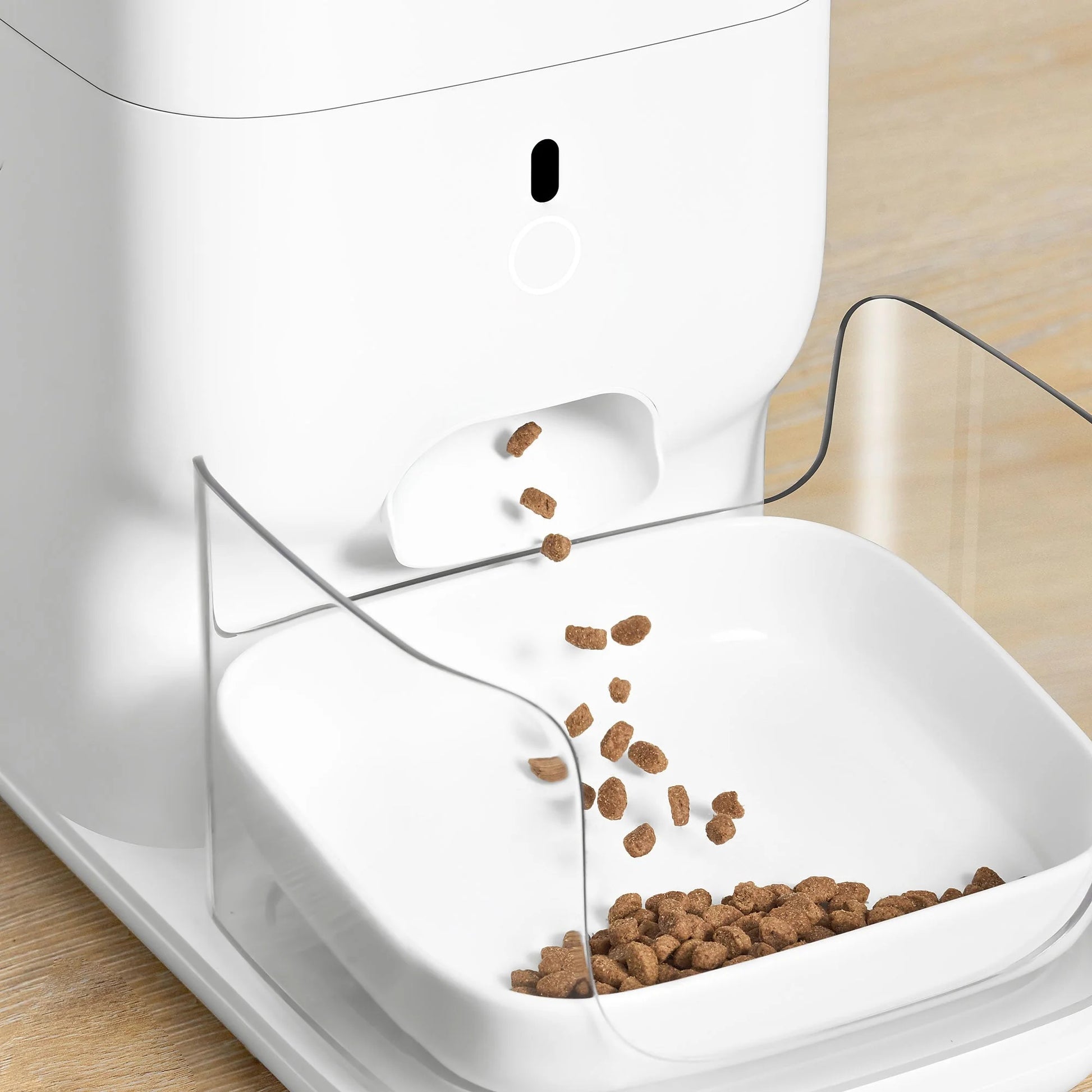 VMIDirect fresh 2 automatic feeder dispensing pet food into a bowl for convenient feeding