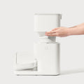 VMIDirect fresh 2 automatic feeder for pets with a sleek design and easy-to-use features