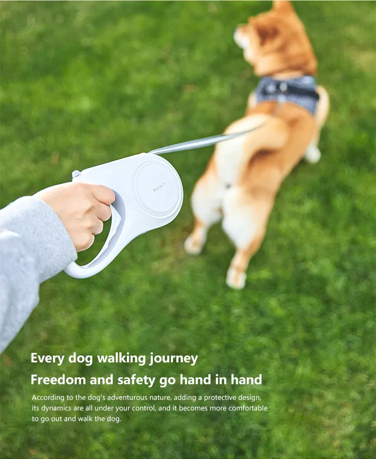 VMIDirect Retractable Extendable Leash for dogs and cats with ergonomic handle for comfortable walks