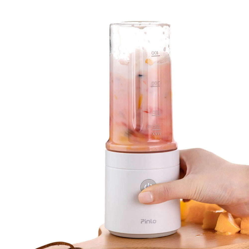 VMIDirect Portable Juicer Blender in white for making smoothies and shakes on the go