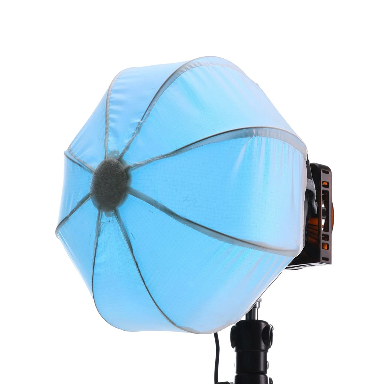Synco COLBOR CS25 lantern softbox for studio lighting enhances photography with soft illumination