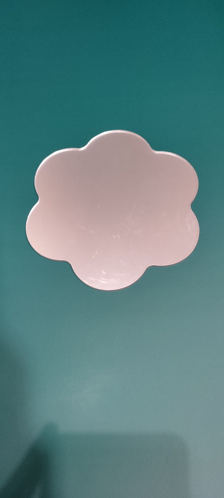 Acrylic Mirror Props cloud-shaped mirror in a soft pastel color for decorative use