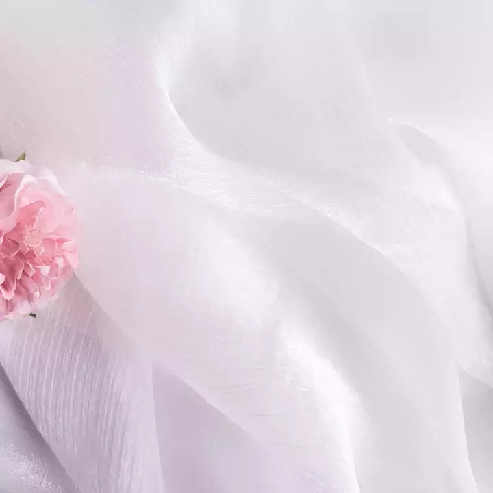 Smooth Silk Mercerized Photography Backdrop for Professional and Studio Use